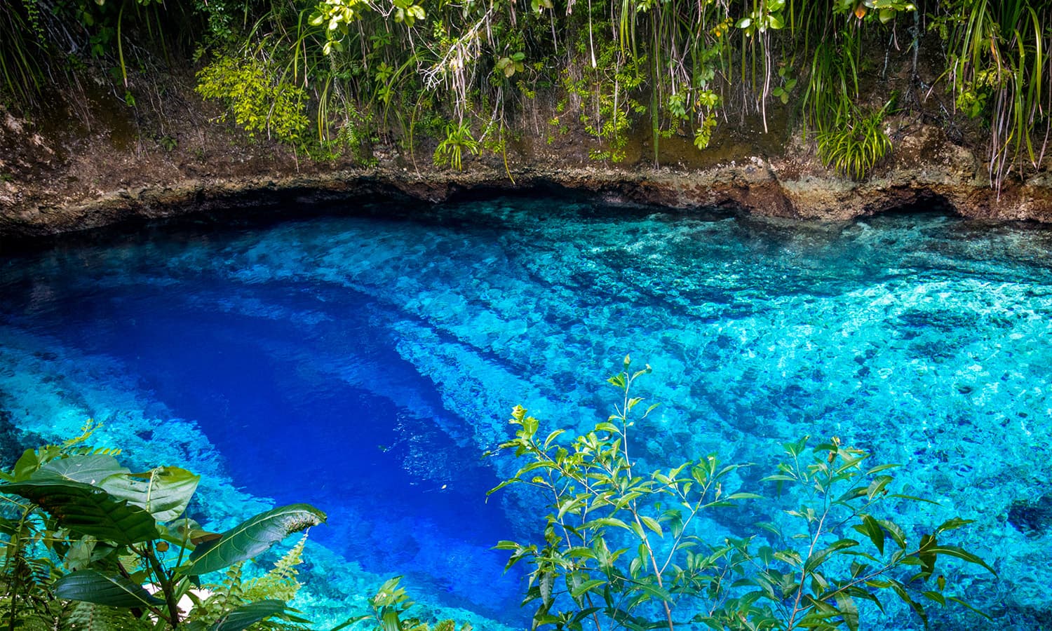 Hinatuan Enchanted River
