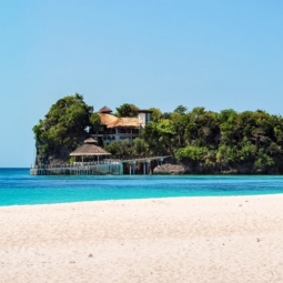 Puerto Galera White sand beach