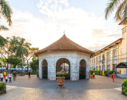 Magellans cross in plaza sugbo