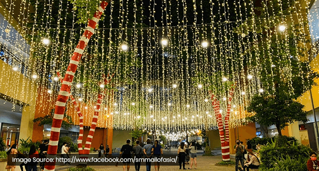 SM Mall Christmas Decoration